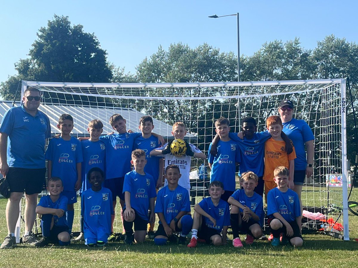 Wez Clark (@wez_clark) on Twitter photo My amazing new 9 aside Team for next season we cannot wait for 25/26 season to begin representing <a href="/GoddyRoversFc/">Godmanchester Rovers</a>
We are Godmanchester Rovers FC u11s
<a href="/HuntsFA/">Huntingdonshire FA</a> <a href="/GoddyRoversFc/">Godmanchester Rovers</a> My amazing new 9 aside Team for next season we cannot wait for 25/26 season to begin representing <a href="/GoddyRoversFc/">Godmanchester Rovers</a>
We are Godmanchester Rovers FC u11s
<a href="/HuntsFA/">Huntingdonshire FA</a> <a href="/GoddyRoversFc/">Godmanchester Rovers</a>