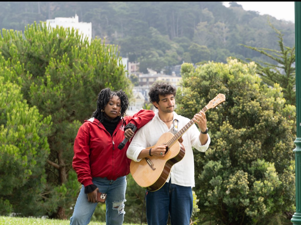 philosofounder_'s tweet image. You can just sing on the San Francisco streets🎶 #Culture4Techbros
SO @nautilusquest, @1xfalso, & @deetschoening 🫶🏾