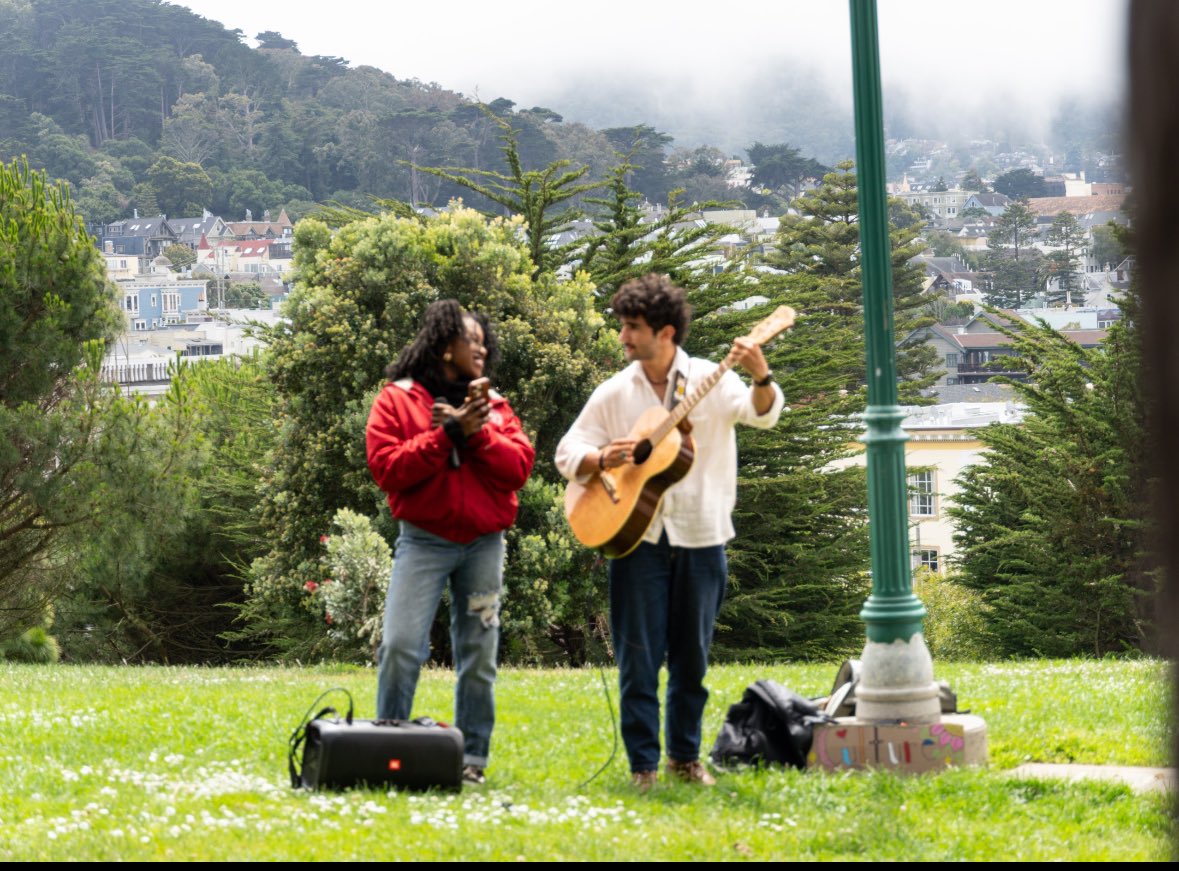 philosofounder_'s tweet image. You can just sing on the San Francisco streets🎶 #Culture4Techbros
SO @nautilusquest, @1xfalso, & @deetschoening 🫶🏾