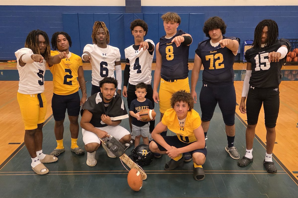 🏴‍☠️ McLane is ready for some Pirate football!
