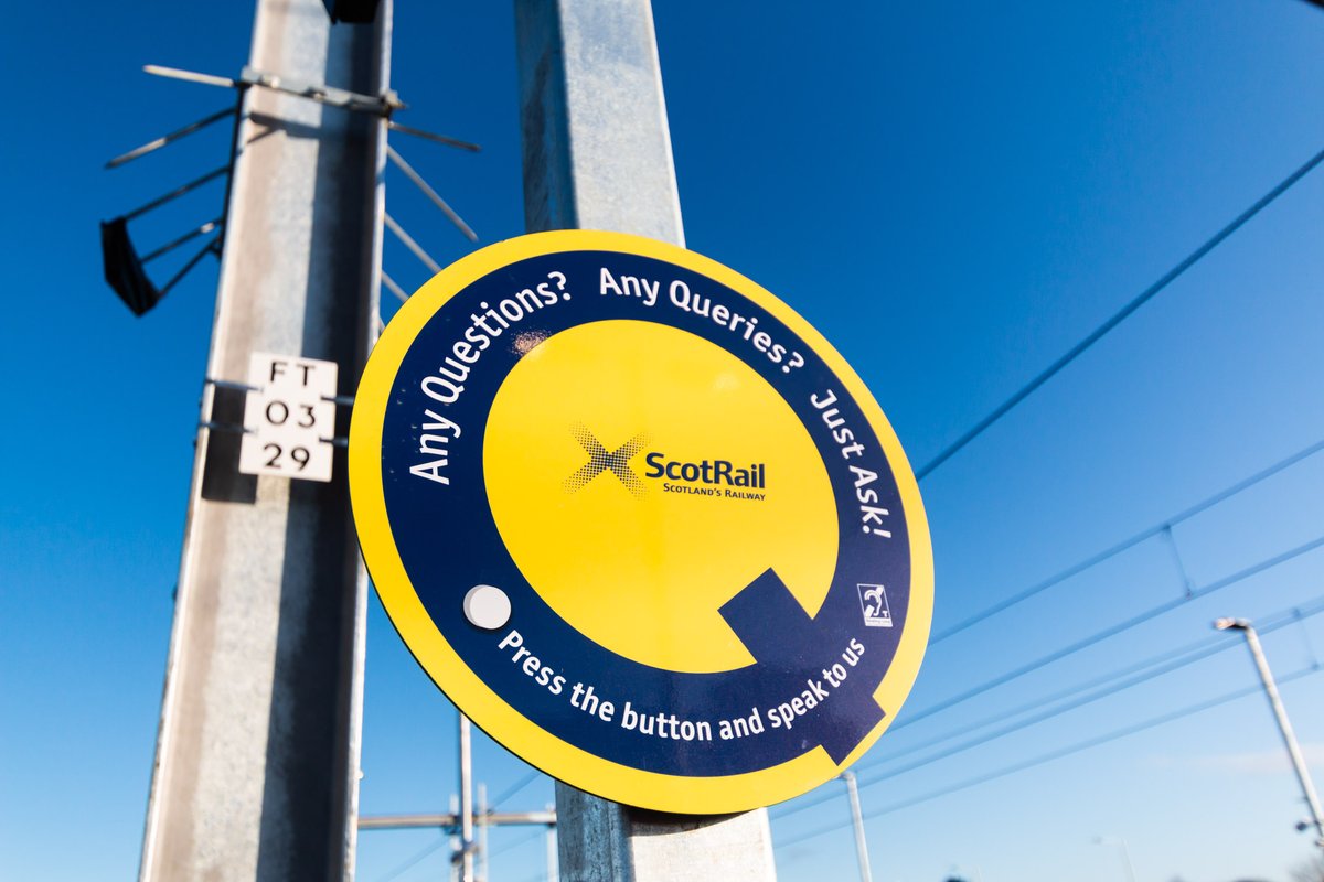 ScotRail's tweet image. 📢 We offer 24/7 assistance at our stations. Use the Help Point to connect with our teams in Paisley or Dunfermline. CCTV operates at stations for customer and staff safety.