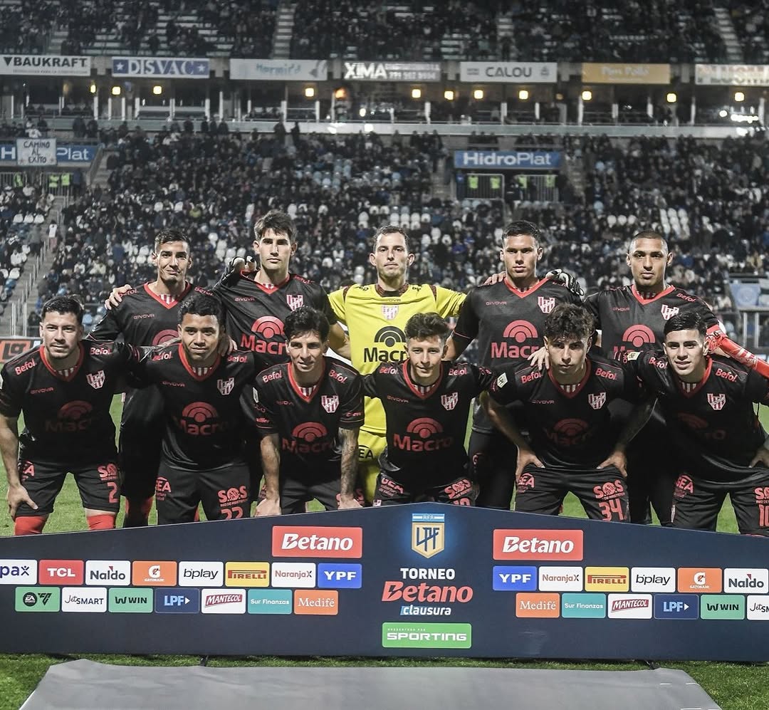 cholito82's tweet photo. ¡TRIUNFAZO DE #INSTITUTO!
Ganó 1 a 0 ante #Gimnasia en La Plata, con el golazo de Alex Luna.
Gran inicio del campeonato.
Lodico, la gran figura, pero muy buenos niveles: Alarcón, Pereyra, Moreyra... 
Excelente comienzo. https://t.co/lFeifTe1LB