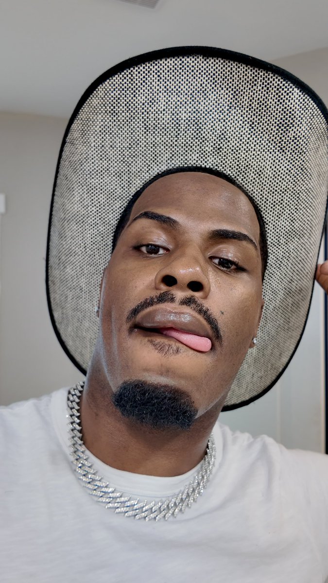 SWEET ⭐️ HONEY ⭐️ BUCKIIN’