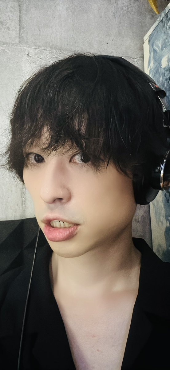 【ラジオ情報】
#FMブルー湘南
7.13(日) の横須賀マハラジャラインは…

14:30過ぎから生放送にてOn Air🎙️
今日はみほちゃん回かな🐱

↓ここから全国どこでも聴けます📻
jcbasimul.com/fmblueshonan

#ミライノコト