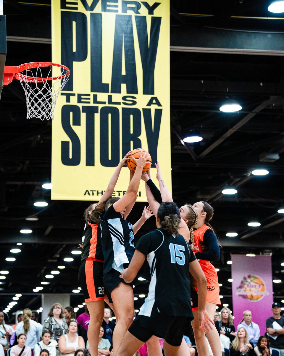 TFNsRun4Roses's tweet photo. Playing on the big screen 📺🌹

#run4roses https://t.co/K4ls6Wn5TB