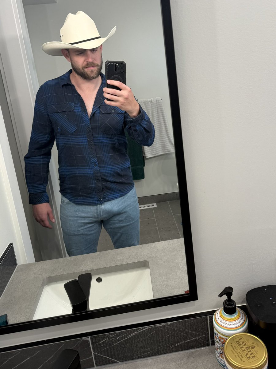 Blue Collar Jock tweet media