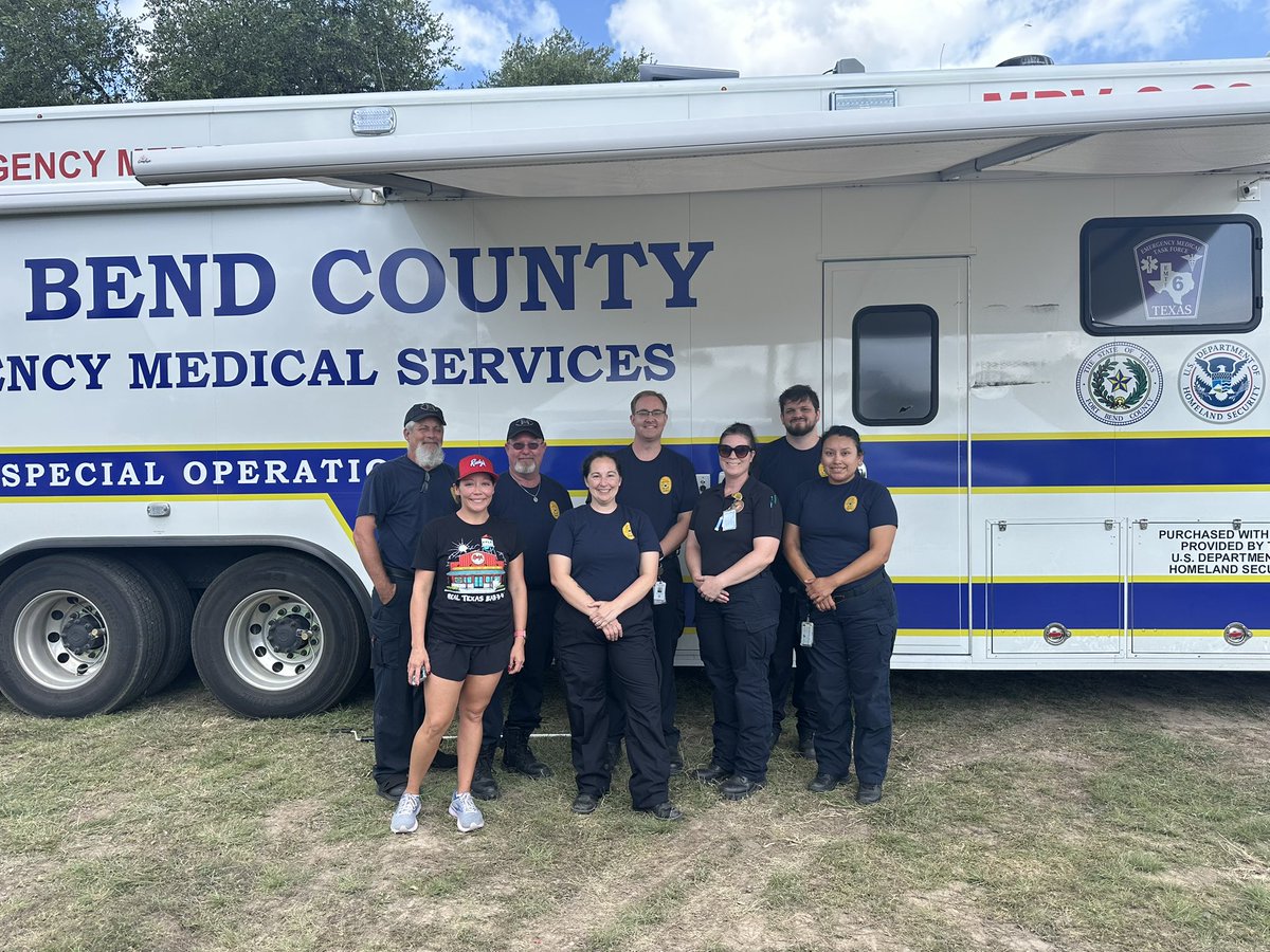 mpv603's tweet image. It’s been one week since our crew was deployed in support of the catastrophic flooding in the Texas Hill Country. They’ve provided cooling, rehab & force protection for the local, state & federal partners who are involved in the search & recovery effort.