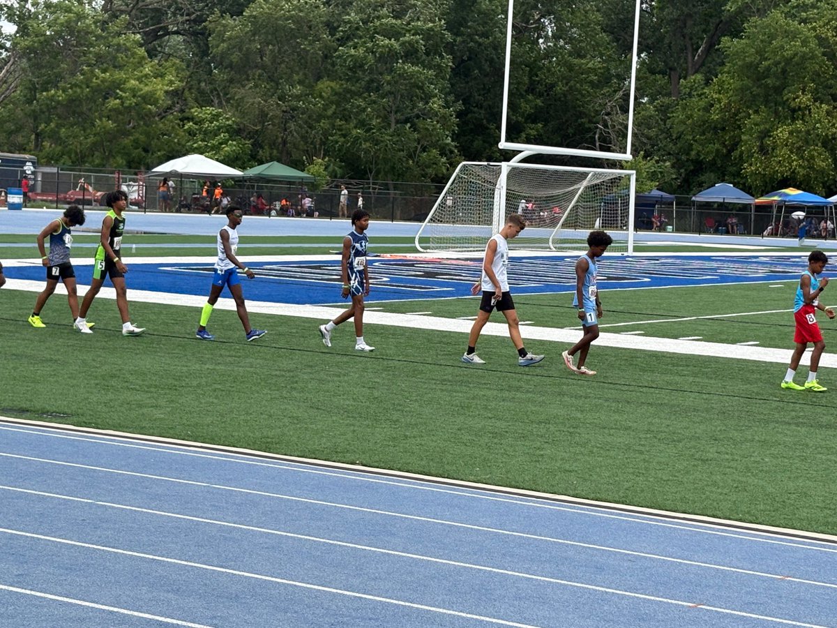 MattD1023's tweet image. Bronze metal in Chicago for Mase.

That’s a wrap for Track season.  Week on the beach and then strapping on the pads for Football season! 

@mrsdowd