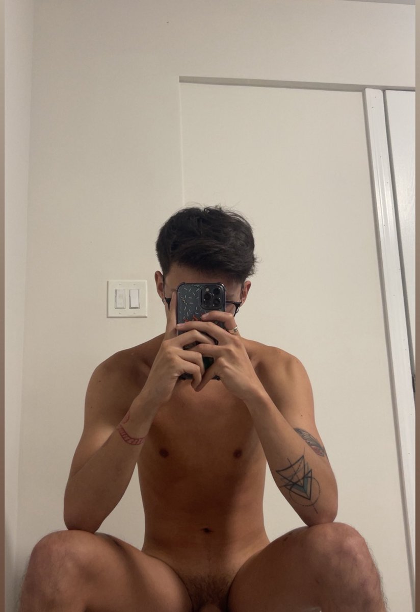 EllMonix's tweet photo. 🥴🥴 https://t.co/76O6OAH98d