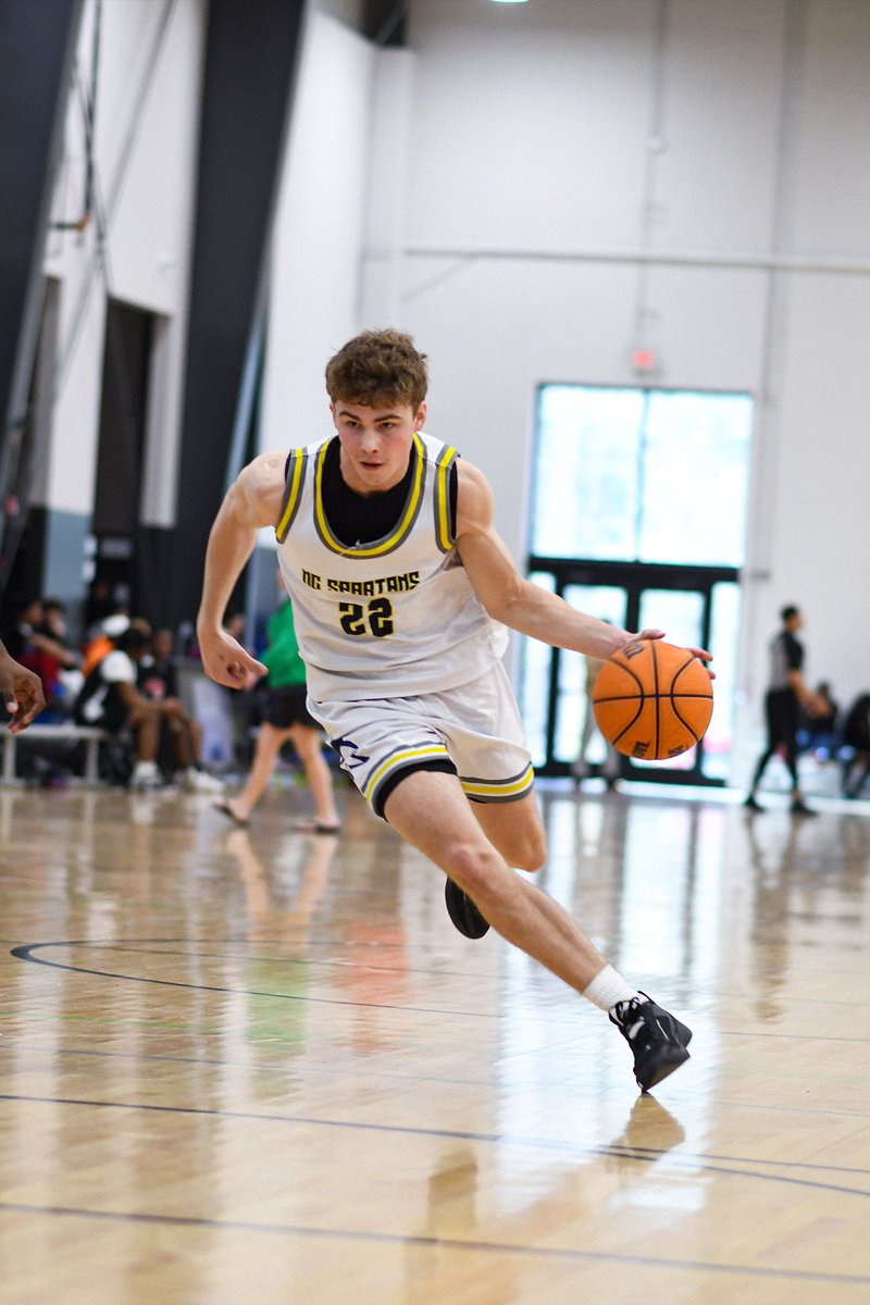 6’4 CG Ben Houpt finished with a double-double in a HGAL win tonight. 26 points and 13 rebounds. Shot 53% from the field. 

Should be on the radar of many high-academic schools. 

<a href="/HouptBen/">Ben Houpt</a> | #LikeASpartan