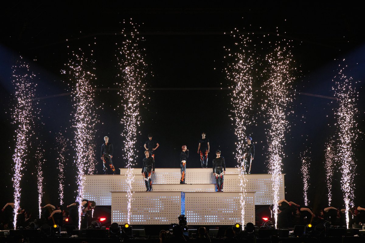 SMTOWN tweet media