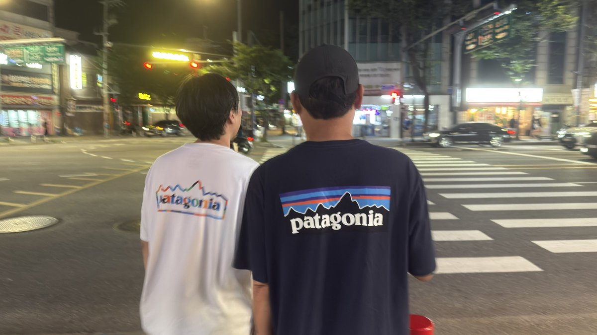 감독과 색보정을 마치고. 

전지적독자시점 

7. 23.