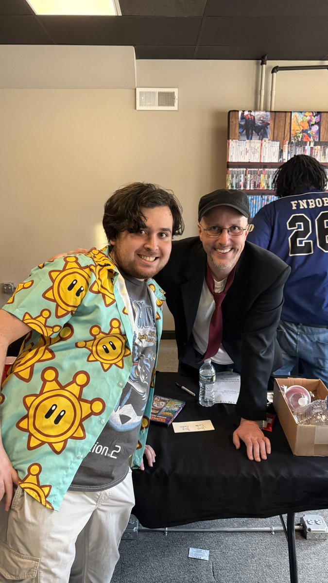Got to meet both Doug Walker/Nostalgia Critic and James Rolf/AVGN at the  Galloping Ghost Arcade! @GGhostArcade #gallopingghostarcade  #angryvideogamenerd #nostagiacritic, image size:675x1200
