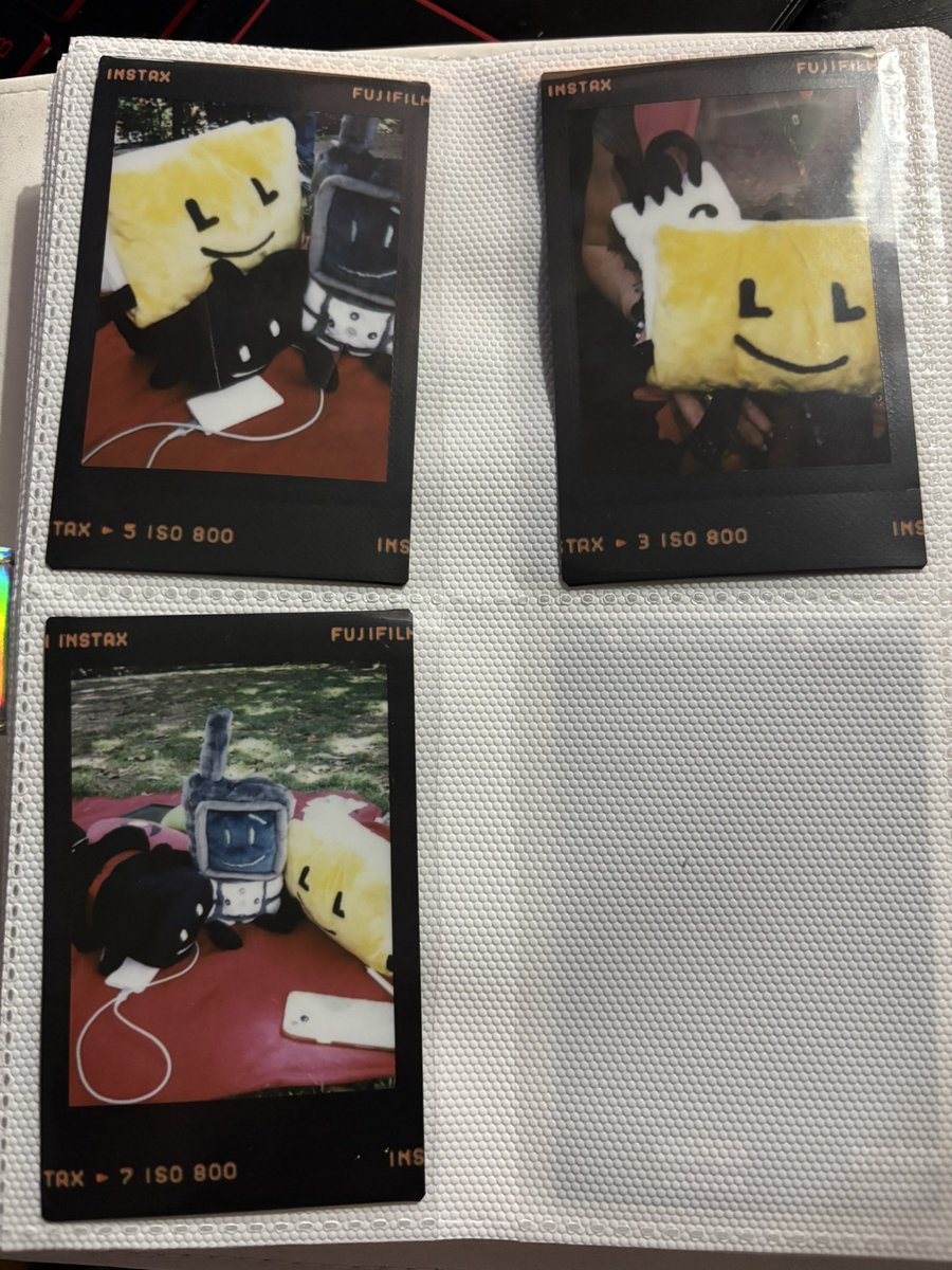 Krutonsss's tweet image. film pictures of the plushies