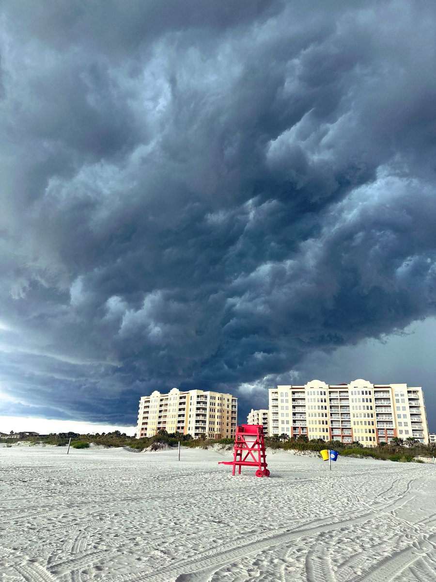 Amy Kaufeldt FOX 35 (@fox35amy) on Twitter photo Incredible to watch this storm roll in. #newsmyrnabeach <a href="/fox35orlando/">FOX 35 Orlando</a> <a href="/fox35stormteam/">FOX 35 Storm Team</a> Incredible to watch this storm roll in. #newsmyrnabeach <a href="/fox35orlando/">FOX 35 Orlando</a> <a href="/fox35stormteam/">FOX 35 Storm Team</a>