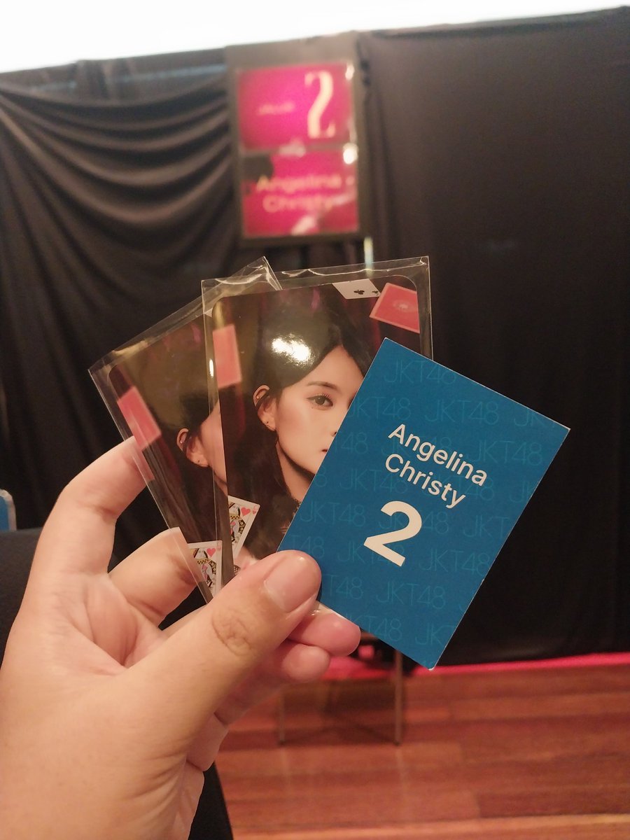 _itsday_'s tweet photo. Yg dulunya hanya mimpi, alhamdulillah sekarang telah terwujud
Makasih buat kemarin sayang2ku @A_ChristyJKT48 @S_GraciaJKT48 @I_KathrinaJKT48 
#JKT48ALLINTOURSURABAYA https://t.co/ftriD482gG