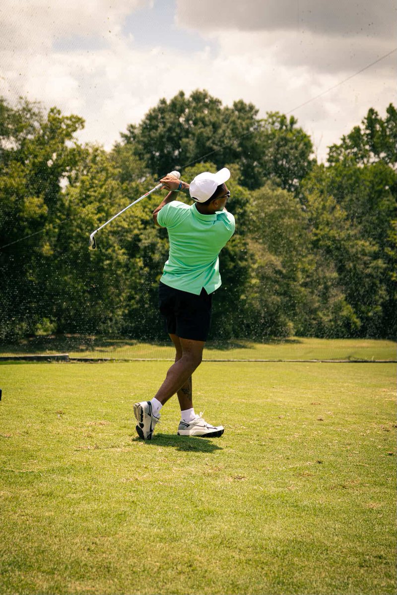 eyb_3's tweet image. Don’t call me tiger because I hit em in the woods😂⛳️