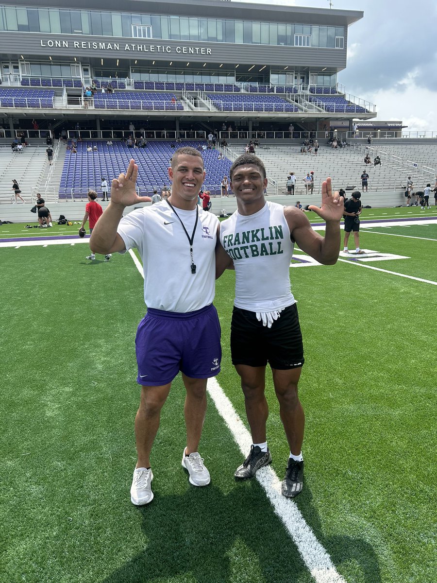 Roger_FultonJr's tweet image. Always a good time at Tarleton! I appreciate the work and learning opportunities, looking forward to to see what the future holds 💜🤝🏾 @CoachDJWagner @FBCoachStone @Caharrison10
