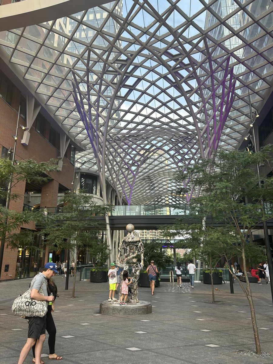 BenWoodfinden's tweet image. Finally had a chance to visit The Well in Toronto and it really is a great example of good urbanism like others have said. Very walkable and good mixed use, pleasant mid-century modern vibes, and all year round use possible. More of this please.