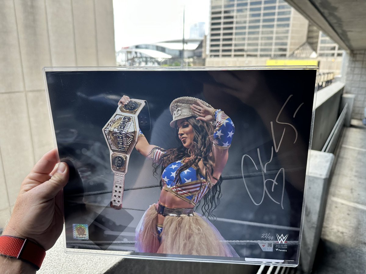 Run8va's tweet image. Last one in Atlanta &amp;amp; I’m excited to add this beauty to the collection! @ImChelseaGreen  #evolutionwwe