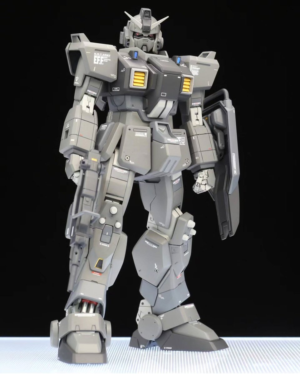 GENNAI_WORKS's tweet image. #はいいろーいプラモ上げまへんか
MGを改修した市街地戦用です。
バックパックと胸部は交換可能。