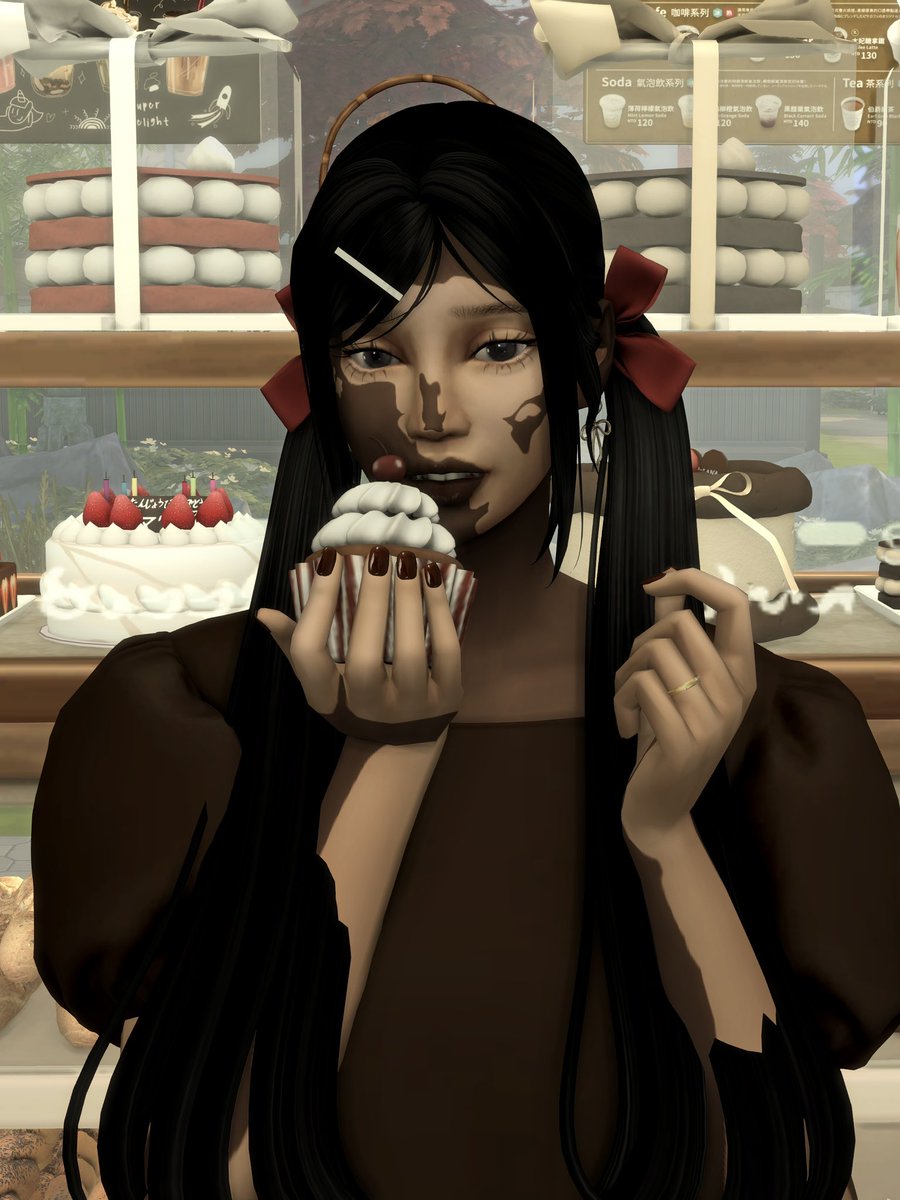 please accept these cute pictures of maya as an apology for the sad posts lately 🙇🏾‍♀️🧁