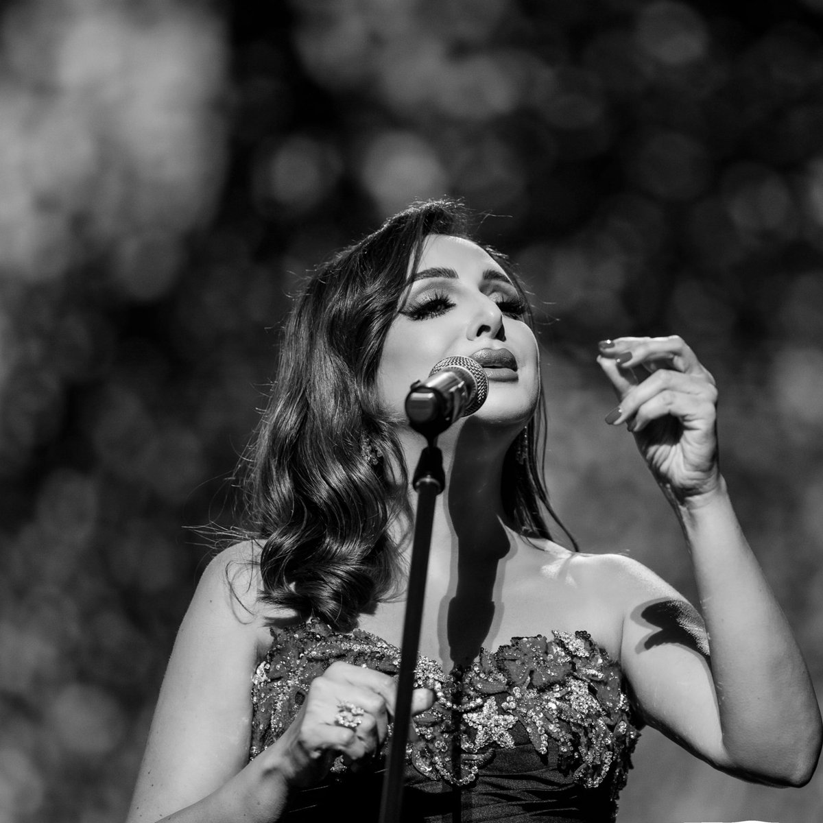 𝗔𝗻𝗴𝗵𝗮𝗺 𝗣𝗶𝗰𝘁𝘂𝗿𝗲𝘀 (@anghampics) on Twitter photo 