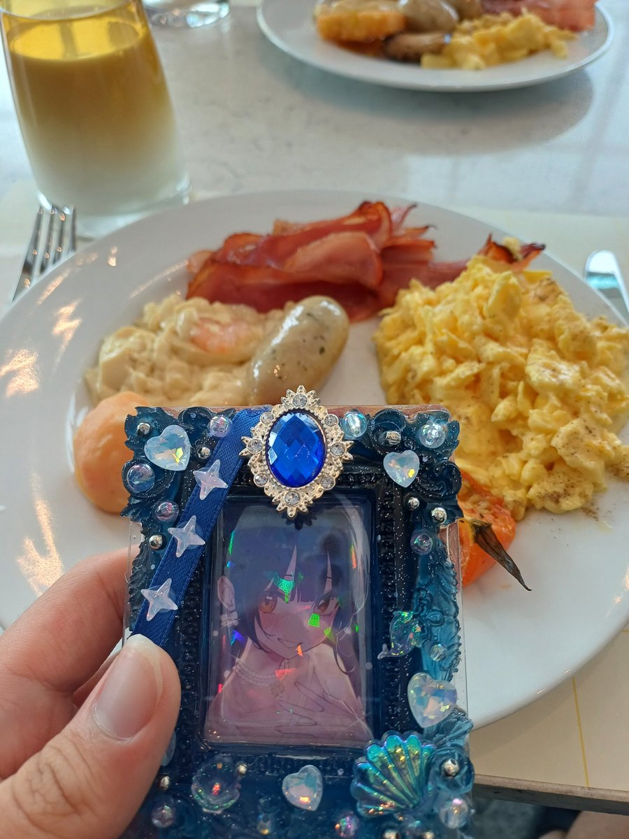 조식!
와앙 포카 없는게 넘 아쉽다 ㅠ