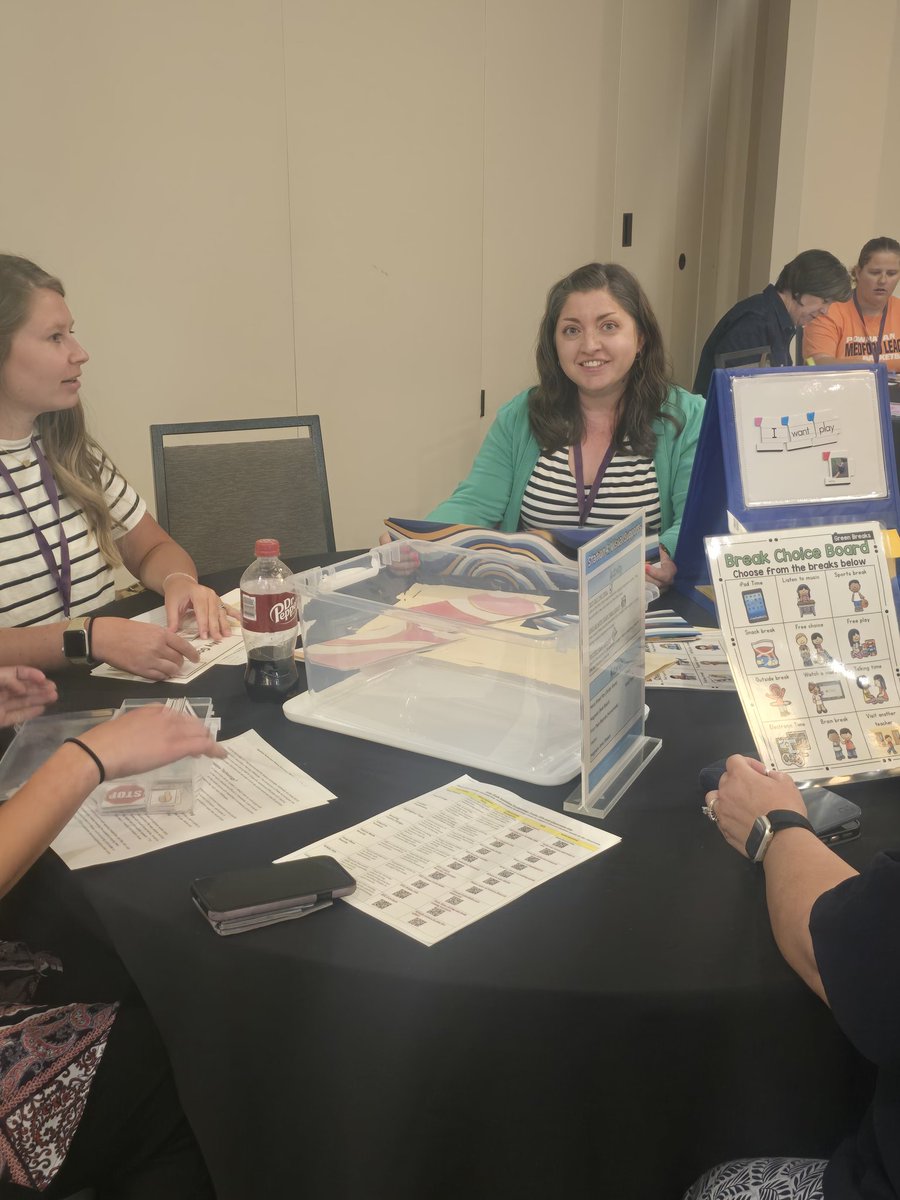 Mrs_Zimmerman's tweet photo. Tapestry of learning with VCU TTAC Team! Session on Low Tech, Low Budget Assistive Technology!

#VCUTTAC 
#AssistiveTechnology 
@CharlesCityPS https://t.co/vCQimzNu3R