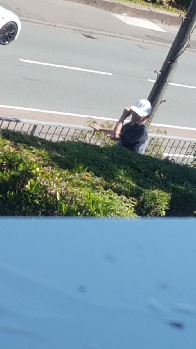 tony69155133541's tweet image. So what do you do when this old f'k only shows his face went kids are out, has photos of old neighbors kids naked on the front yard, is a known pe@do yet police ignore. Is full bed bound but runs to watch school kids? if only there was real pe@do haters on X. #DWP #benefitfraud