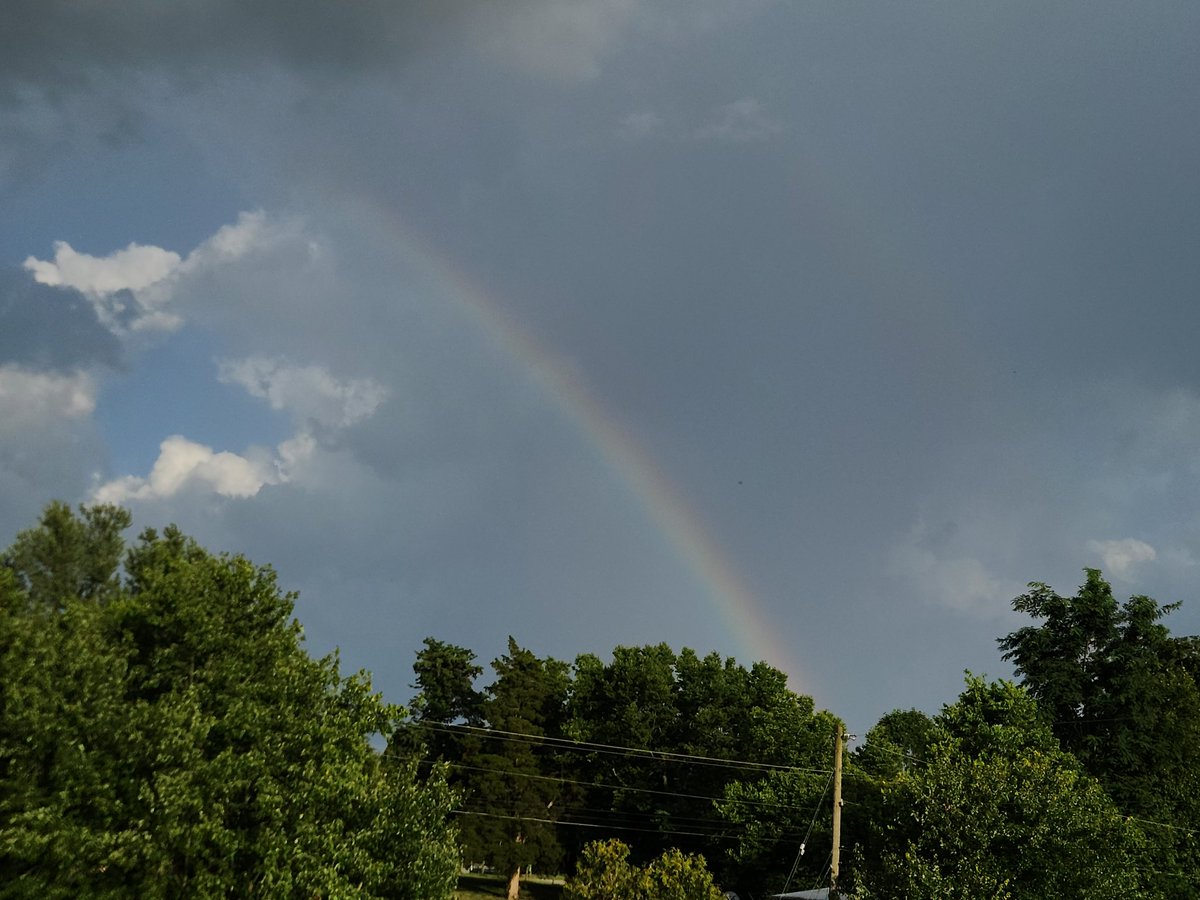<a href="/Kentuckyweather/">Chris Bailey</a> <a href="/JimWKYT/">Jim Caldwell ⛈️</a> <a href="/BenWKYT/">Ben Beddoes</a> <a href="/AlexaMintonWX/">Alexa Minton</a> <a href="/CarlynsWx/">Carlyn McCreary</a> <a href="/WKYT/">WKYT</a> <a href="/KevinHarned/">Kevin Harned</a> <a href="/RyanHokeWAVE3/">Ryan Hoke ⚡️</a> <a href="/BGoodeWAVE3/">Brian Goode ❄️</a> <a href="/CMeredithWX/">Carson Meredith</a> <a href="/TawanaAndrew/">Tawana Andrew WAVE</a> <a href="/WAVE3Weather/">WAVE Weather</a> <a href="/wave3news/">WAVE</a> <a href="/TheErikDean/">Erik Dean 🍕</a> <a href="/MeganDuzmal/">Megan Duzmal</a> <a href="/WYMT/">WYMT</a> <a href="/NWSLouisville/">NWS Louisville</a> <a href="/NWSSPC/">NWS Storm Prediction Center</a> <a href="/NWSWPC/">NWS Weather Prediction Center</a> Rainbow alert here in Georgetown, KY. #kywx