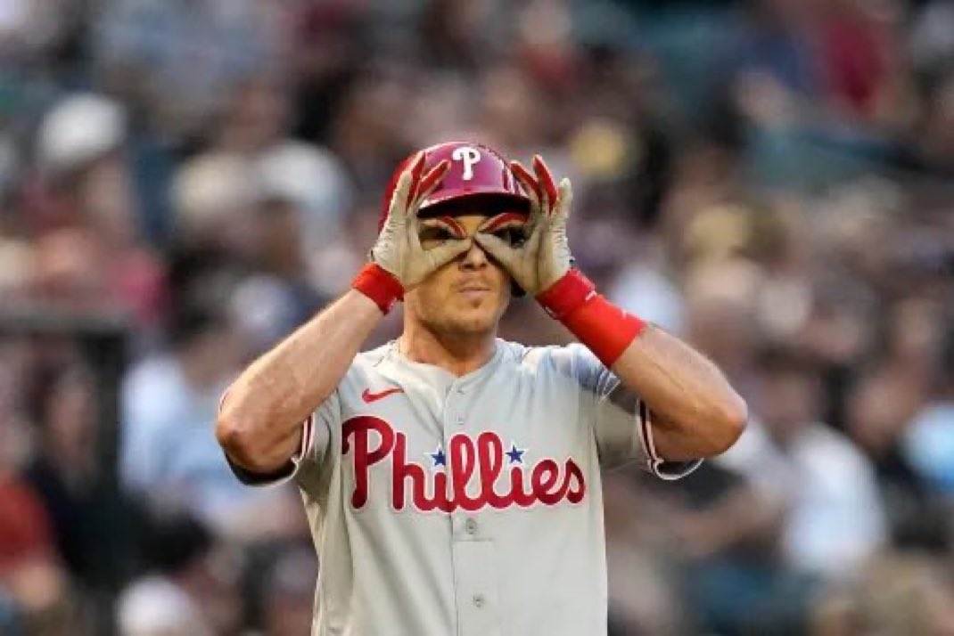 J.T. REALMUTO RBI DOUBLE!!!

Phillies 2, Padres 0