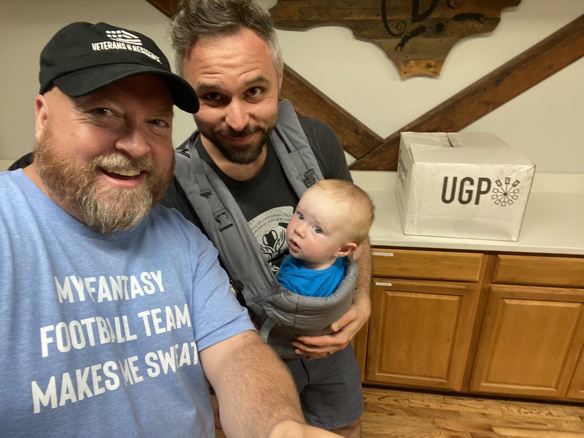 RBL_leader_01's tweet image. Great times and new friends made at the Charlotte #SFB15 live draft! Great venue at @CabarrusBrewCo and very well run by @hjchami and the “draft baby!”