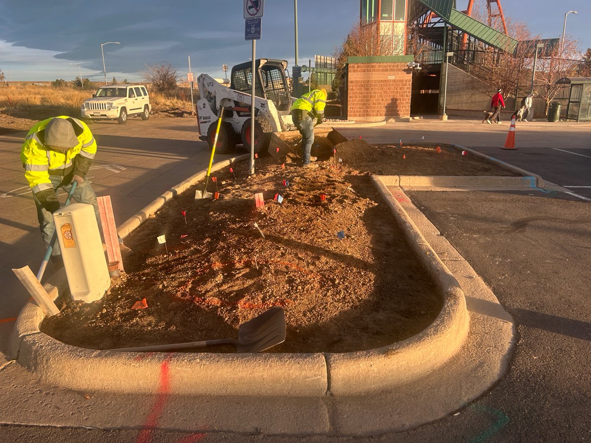 RideRTD's tweet image. More than three years after the Marshall Fire, RTD’s US 36•McCaslin Park-n-Ride is back with new irrigation and fire-wise landscaping to improved shade and pedestrian comfort. The site has been reconstructed with a focus on resilience and climate-conscious design.
#RideRTD
