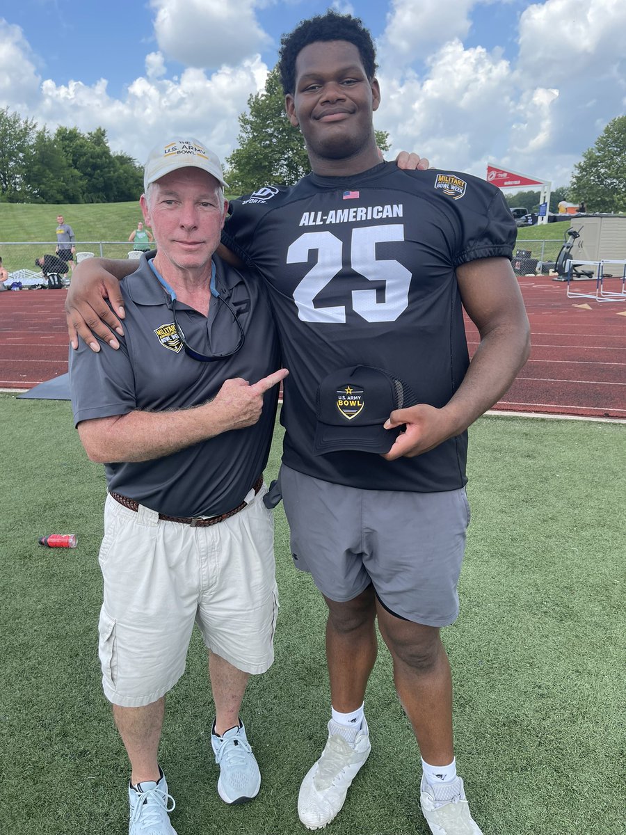 joeray36's tweet image. Congratulations to Travis Robertson being selected for the Military Appreciation Bowl came today at the SDS combine in Dayton Ohio.