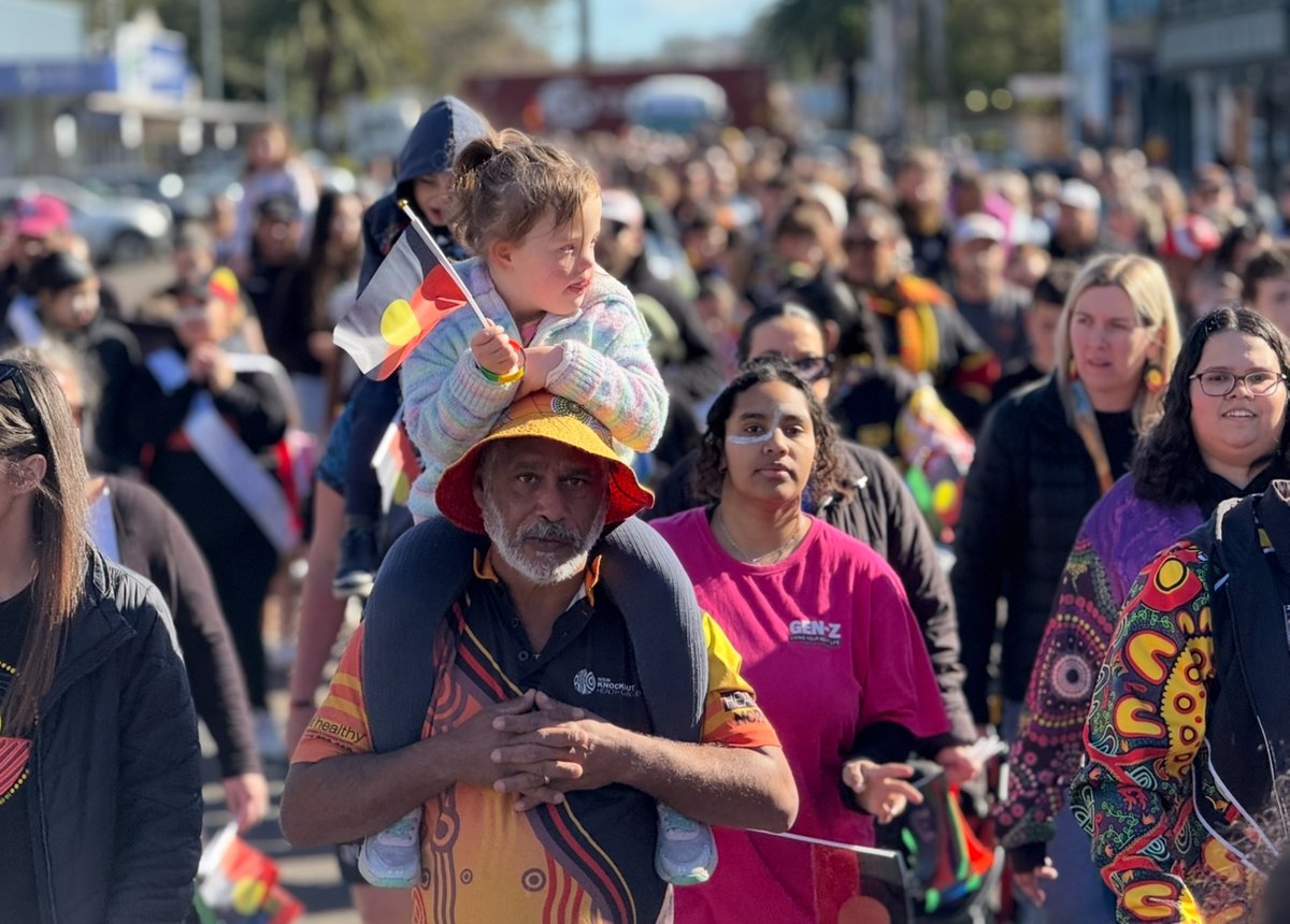 nswalc's tweet photo. Deadly photos from the Tamworth NAIDOC March and Family Fun Day opening in Bicentennial Park!

Photos courtesy of Dan Thorpe, Northern Zone.

#NAIDOC2025 #NAIDOCWeek #StrengthVisionLegacy #AlwaysWasAlwaysWillBe https://t.co/yGBKW2WIdZ
