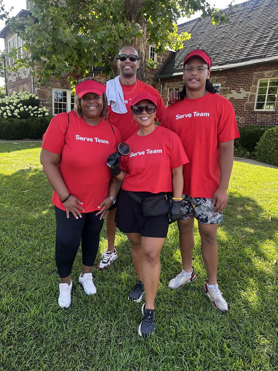 akaPMoe's tweet image. All about the LOVE of JESUS!!
SERVE day BEST day!
#Serveday25 🫶🏽🙏🏽