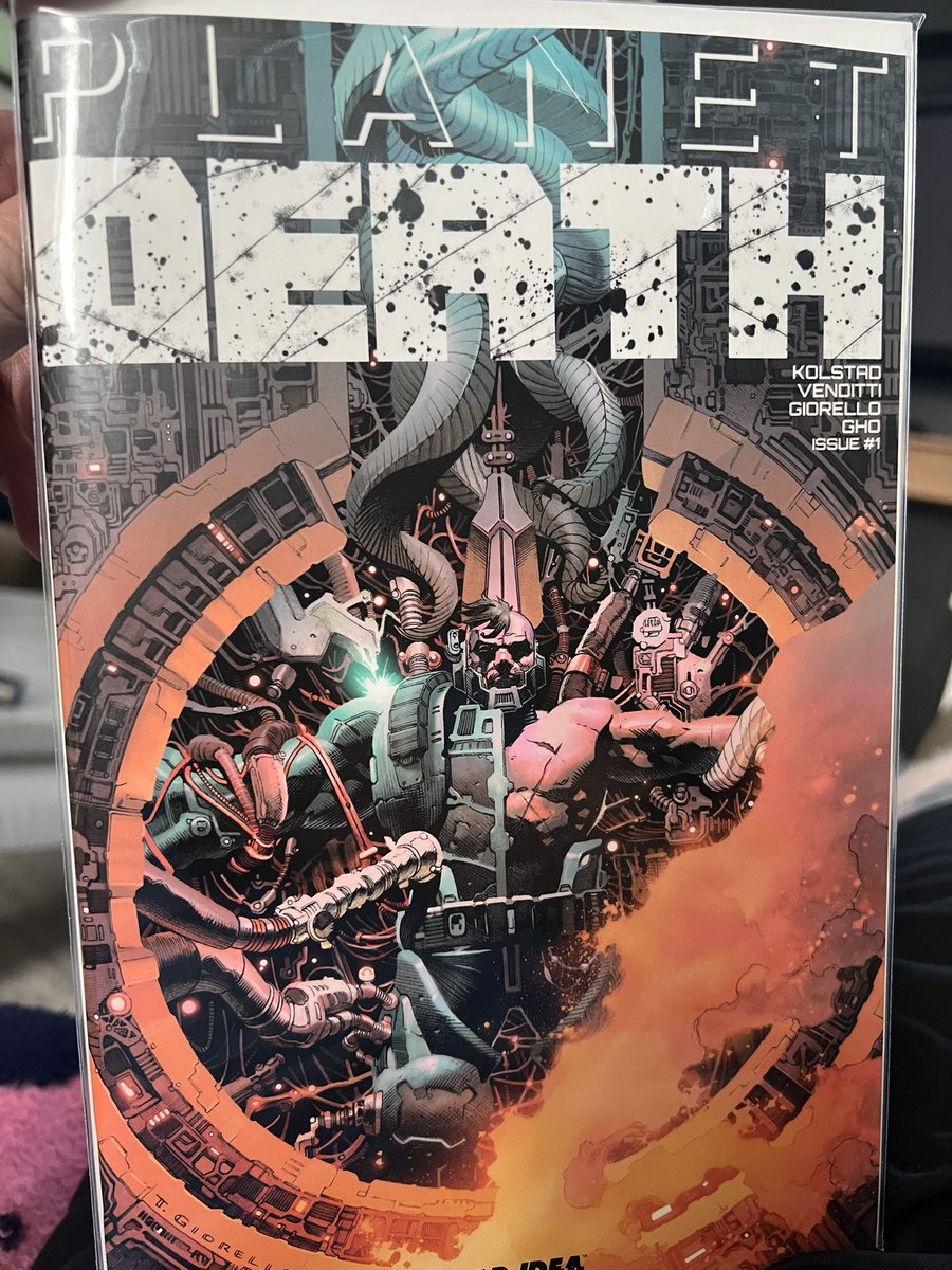 Planet Death is a certified banger 🤙

The art from <a href="/GiorelloTomas/">Tomas Giorello</a> is unreal 😯 

<a href="/badideahello/">BAD IDEA</a> has some excellent comics coming out. And I’m here for it 🔥