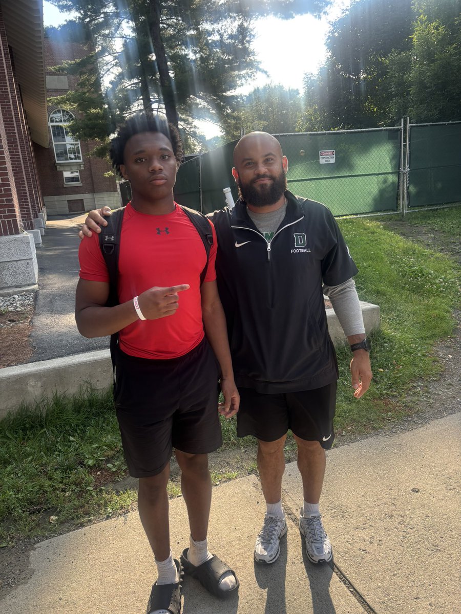HeardZi's tweet photo. Big thanks to the  @DartmouthFTBL staff for having me today! Totally  enjoyed hanging out in #TheWoods. A real special thank you to @CoachMJohnson21 for the facilities tour and convo after the camp🙌🏽🙌🏽 our #FacetTime  call made my mom’s day😂😂 can’t wait to come back! #GoBigGreen #isaiah40thirty1 #2027Prospect @coachirishodea #OnTheRadar  @CoachTyBrooks @kerrymcdowell @TheOfficialPFFB