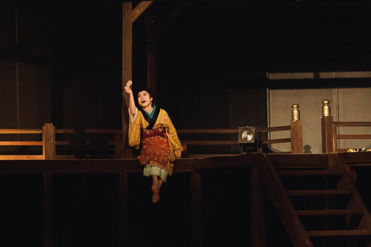 ミュージカル『武士の献立』２日目も無事に終えました。
たくさんの拍手をありがとうございました！

本日は醤油版13:00開演です🪭

素敵なお写真を撮って頂きました。感謝ですっ

#武士献2025 #献ミュ #アレステ