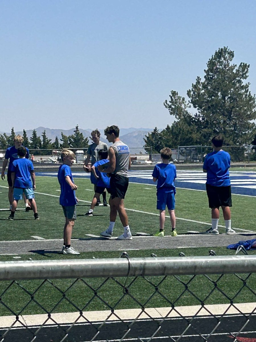 Helping kids learn the game 🏈 today was a great experience.