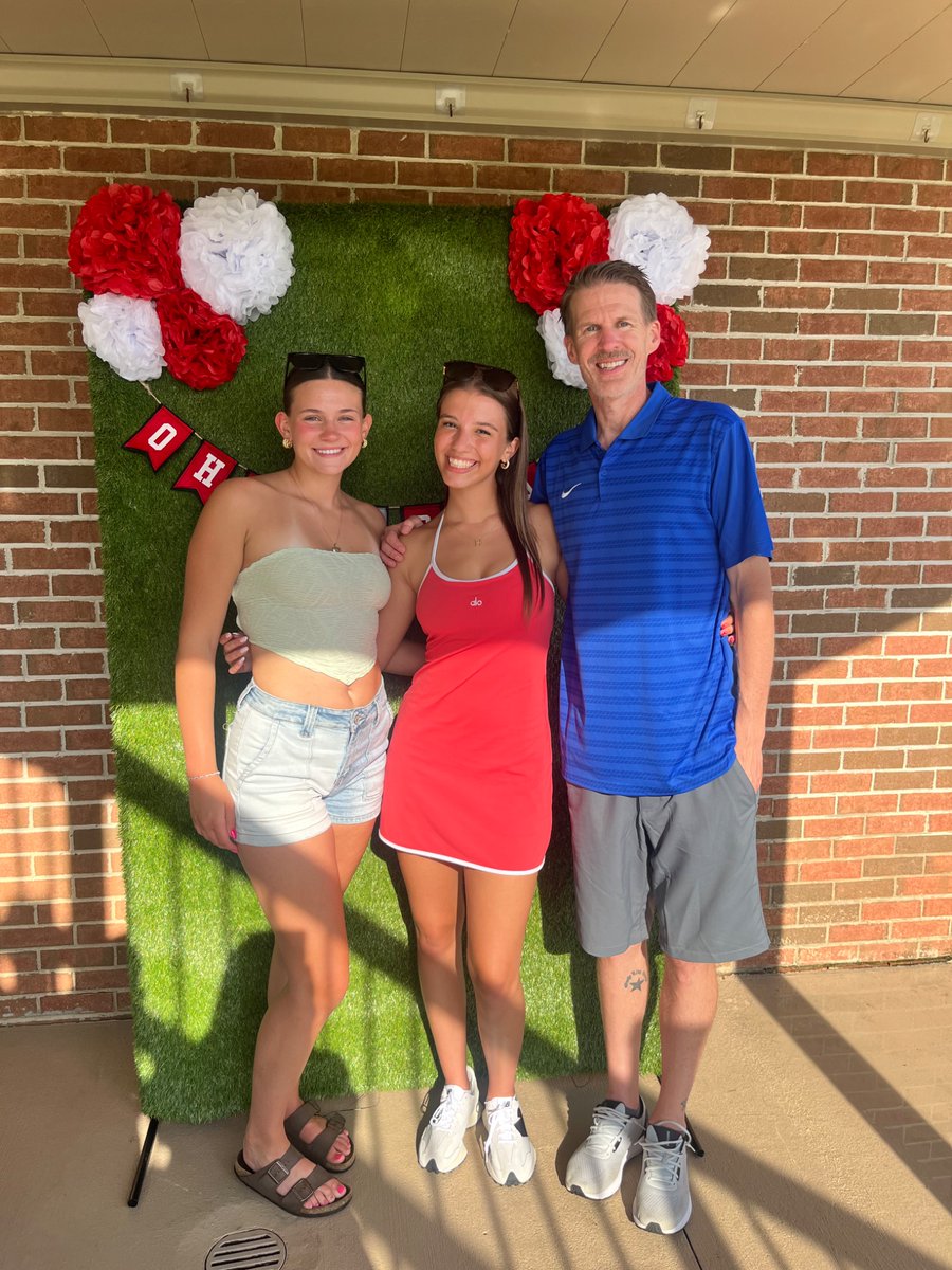 SLAAM25Maier (@slaam22maier) on Twitter photo With a tear in my eye-
We celebrate the last of <a href="/Slaam22Maier/">SLAAM25Maier</a> HS graduation parties..
<a href="/hannahp_23/">Hannah Patterson</a> was an original member of <a href="/SLAAMBASKETBALL/">slaambasketball</a> and will be doing great things at <a href="/OhioState/">Ohio State</a> in the fallā¼ļø
Such a great group of families! With a tear in my eye-
We celebrate the last of <a href="/Slaam22Maier/">SLAAM25Maier</a> HS graduation parties..
<a href="/hannahp_23/">Hannah Patterson</a> was an original member of <a href="/SLAAMBASKETBALL/">slaambasketball</a> and will be doing great things at <a href="/OhioState/">Ohio State</a> in the fallā¼ļø
Such a great group of families!