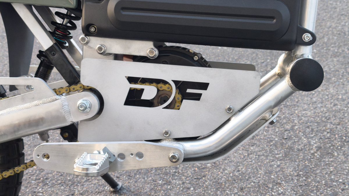 Dirtbikeplus's tweet image. 瀬戸店です🏁

待望の第2ロットが入荷した電動バイクGE-N3ですが、
早速昨日はお待ちいただいていたお客様に納車させて頂きました。
現在在庫も試乗車もありますので、気になる方は是非ドウゾ🤗🤗🤗