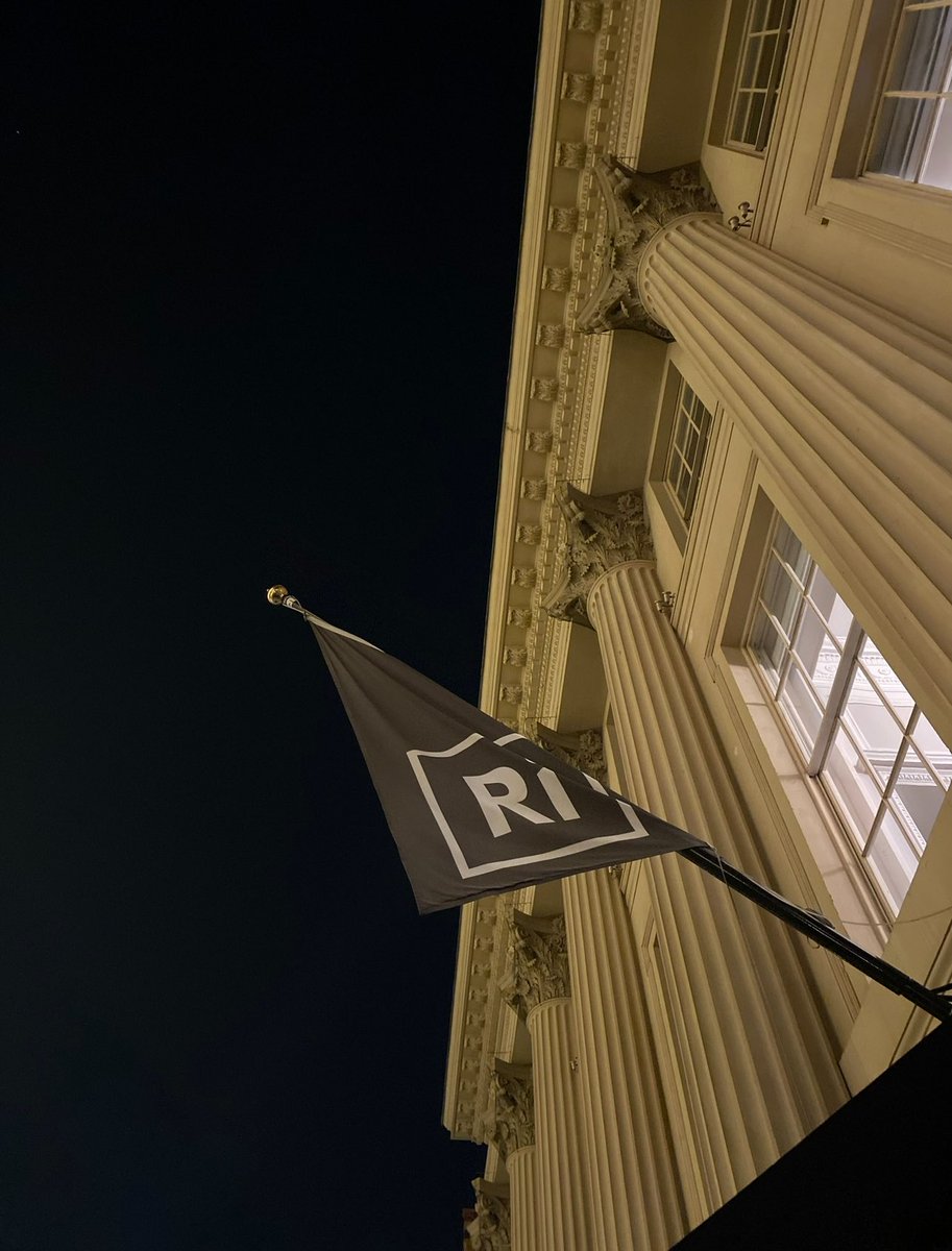 mitzideluca's tweet image. A real treat to attend @closefrank’s lecture @Ri_Science: From Becquerel to Oppenheimer: The Science of the Nuclear Age. A fascinating journey from radioactivity’s discovery to nuclear power’s impact. An engaging, thought-provoking evening. #NuclearAge #DestroyerOfWorlds