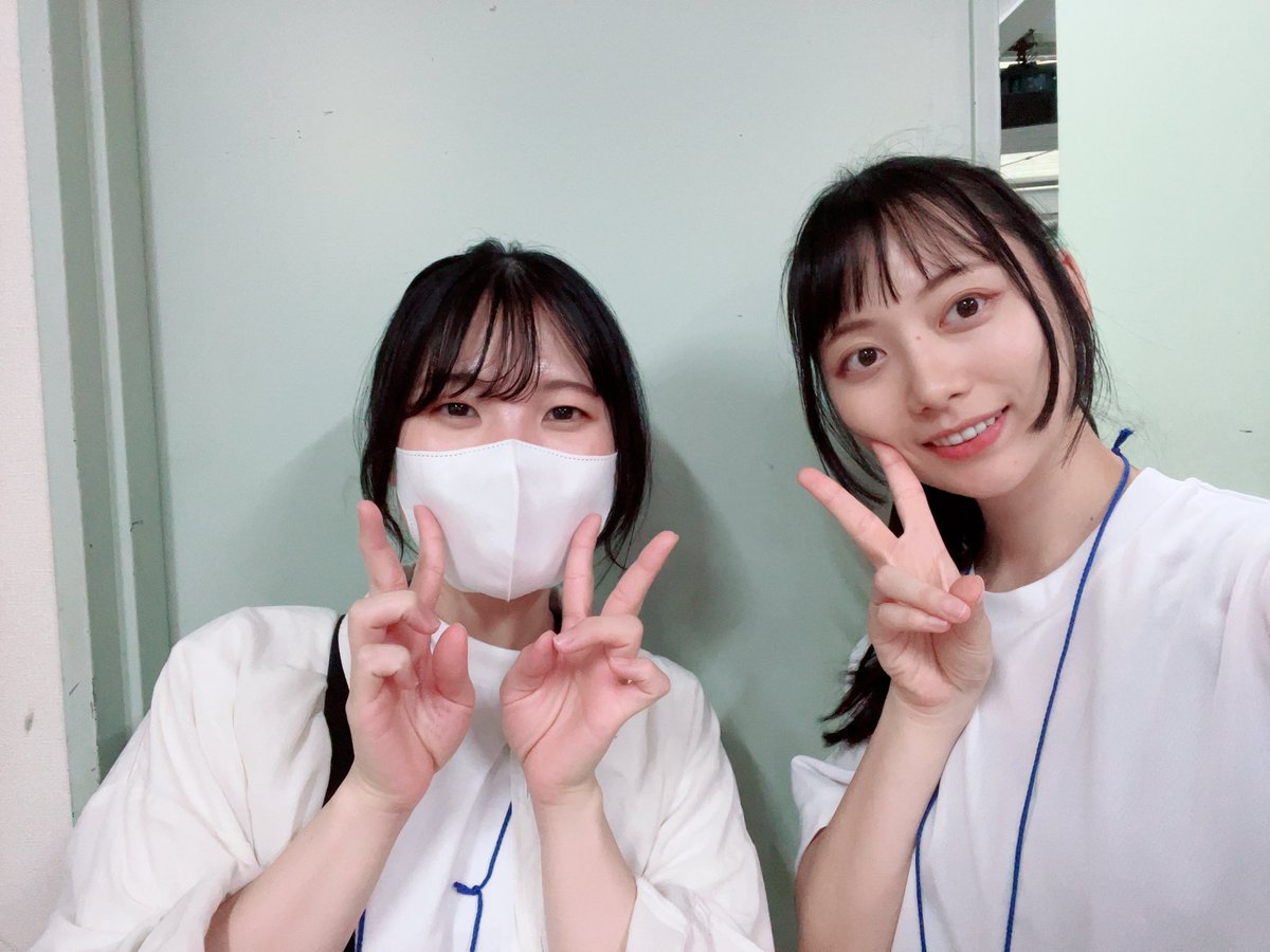 11_ko_ko's tweet image. スーツで浅草でお仕事した後、いつもお仕事頂くところで2日間お仕事!
舞台共演のえなえちゃんと、養成所同期のななかさんとお仕事初めて一緒した!嬉しいー!
そしてみほちゃんとは4日間一緒の最終日!
昨日は涼しくって過ごしやすかったから、今日もあんまり上がらないで欲しいなぁ……