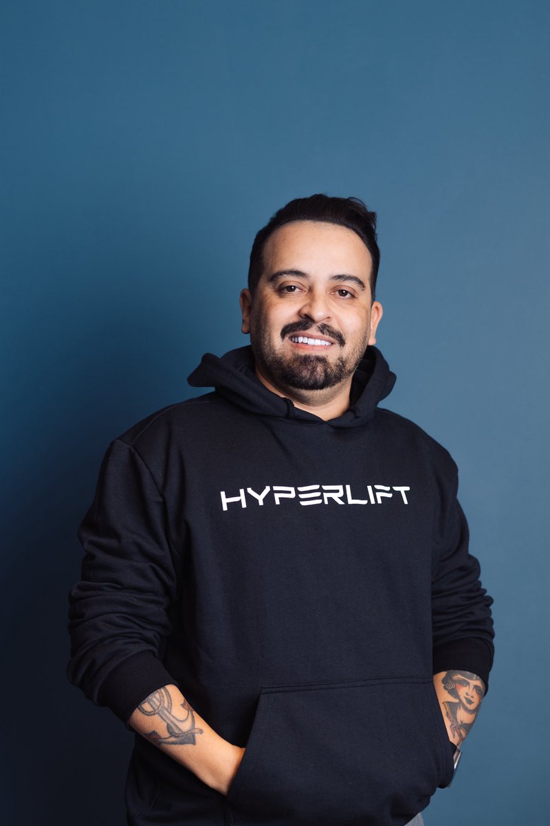 LiftHyper's tweet image. Voando alto com a Hyperlift Aerospace and Defense! ✈️ Orgulho de fazer parte da equipe que está redefinindo o futuro da aviação e defesa. #Hyperlift #Inovação #Aeroespacial #Defesa #Tecnologia