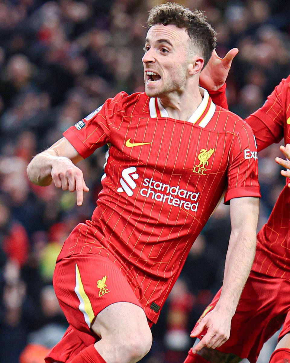 LiverpoolLatam's tweet photo. ¡Mañana vuelve nuestro campeón!

Honestamente los ánimos andan muy bajos. 😔

Pero es momento de intentar agarrar fuerzas y alentar a nuestro muchachos que tanto lo necesitan. 

POR DIOGO 🙏🏻 #YNWA https://t.co/D35k1ZdSSt
