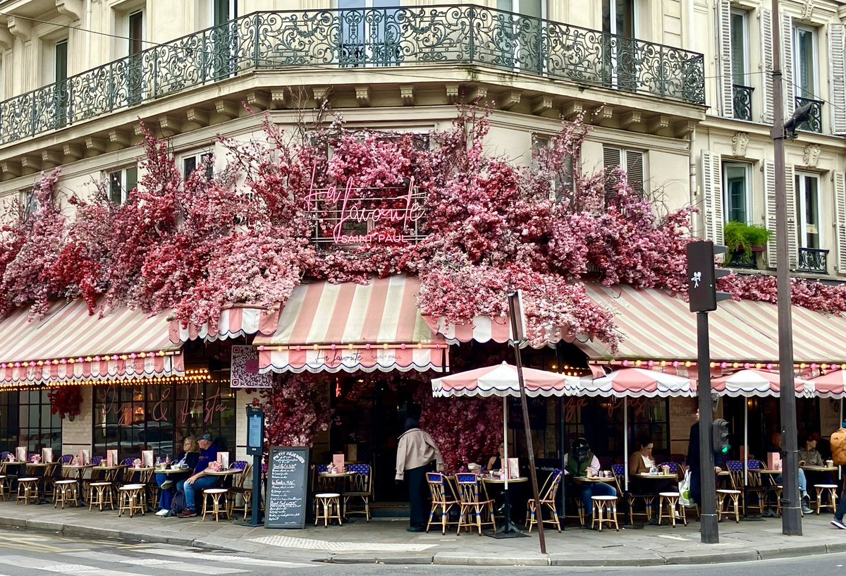 TrueFactsStated's tweet photo. Paris. #43Days https://t.co/pCR3BGEWes