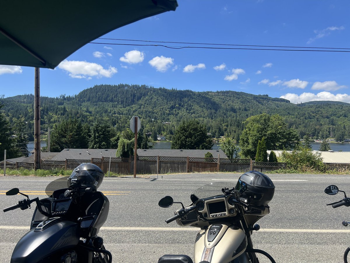 Goldwinginit's tweet image. Can’t.  Doing biker shit.