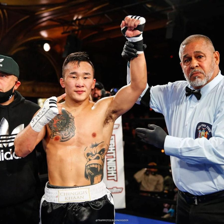 За, дахиад нэг баяртай мэдээ. Цэндээ маань тэмцээндээ ялж, бүсээ авлаа. Баяр хүргэе